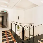 The Couper Piazza Di Spagna Rom