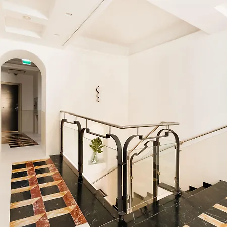 The Couper Piazza Di Spagna Rome